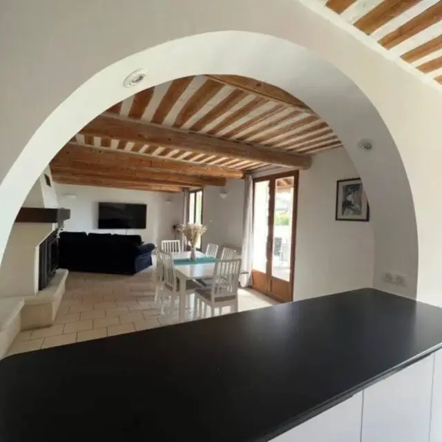 4b8603d7-a17f-40e4-9e8b-3e3c789027ed